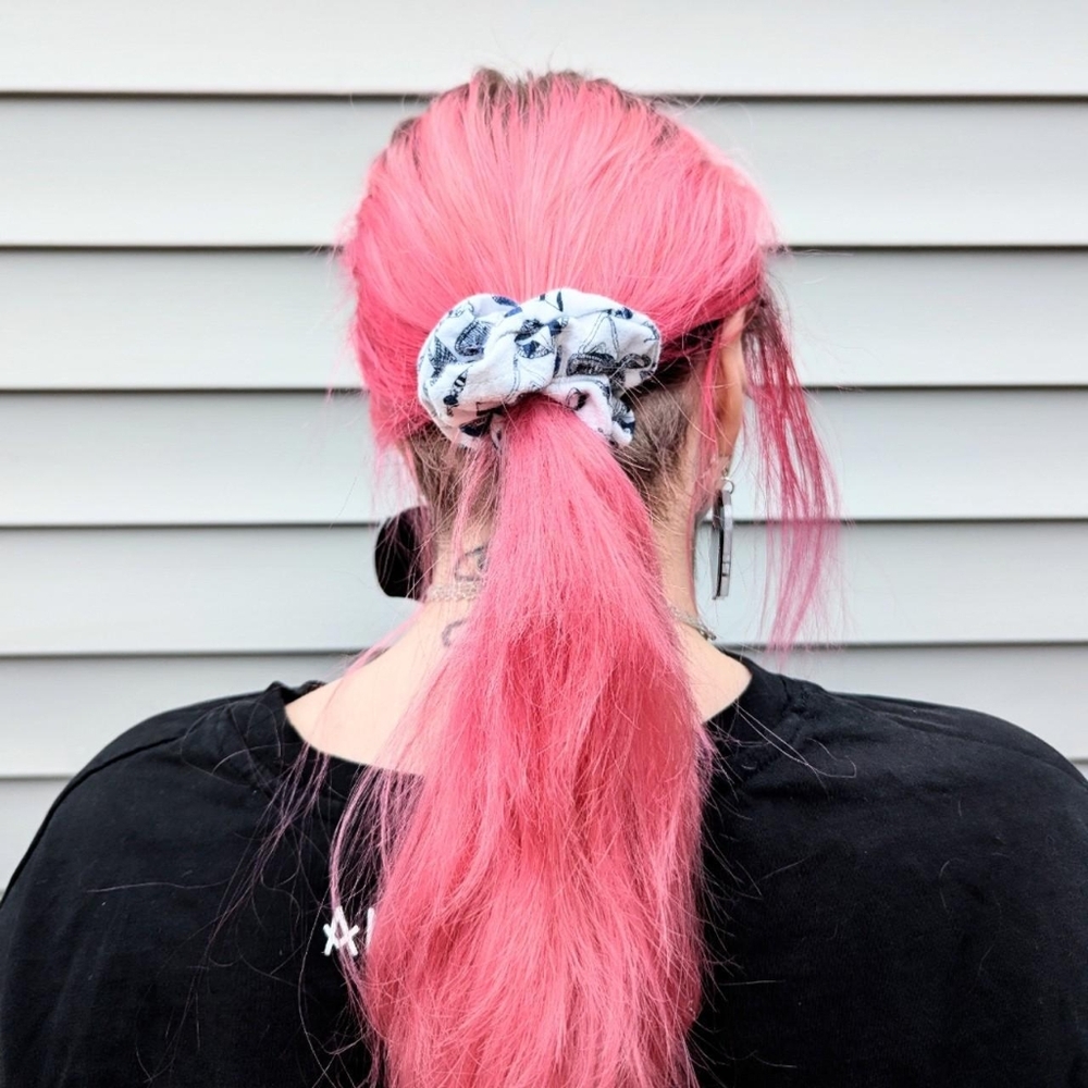 🔮❓🔮 MYSTERY 5-Pack Assorted Scrunchie Bundle 🔮❓🔮 - Picture 6 of 6